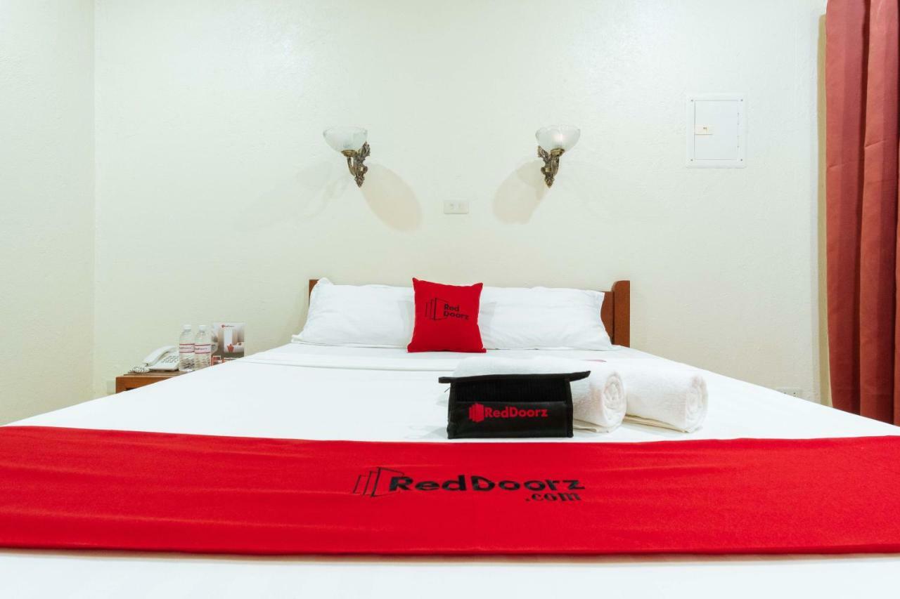 Reddoorz Premium Near Pristine Beach プエルト・プリンセサ エクステリア 写真