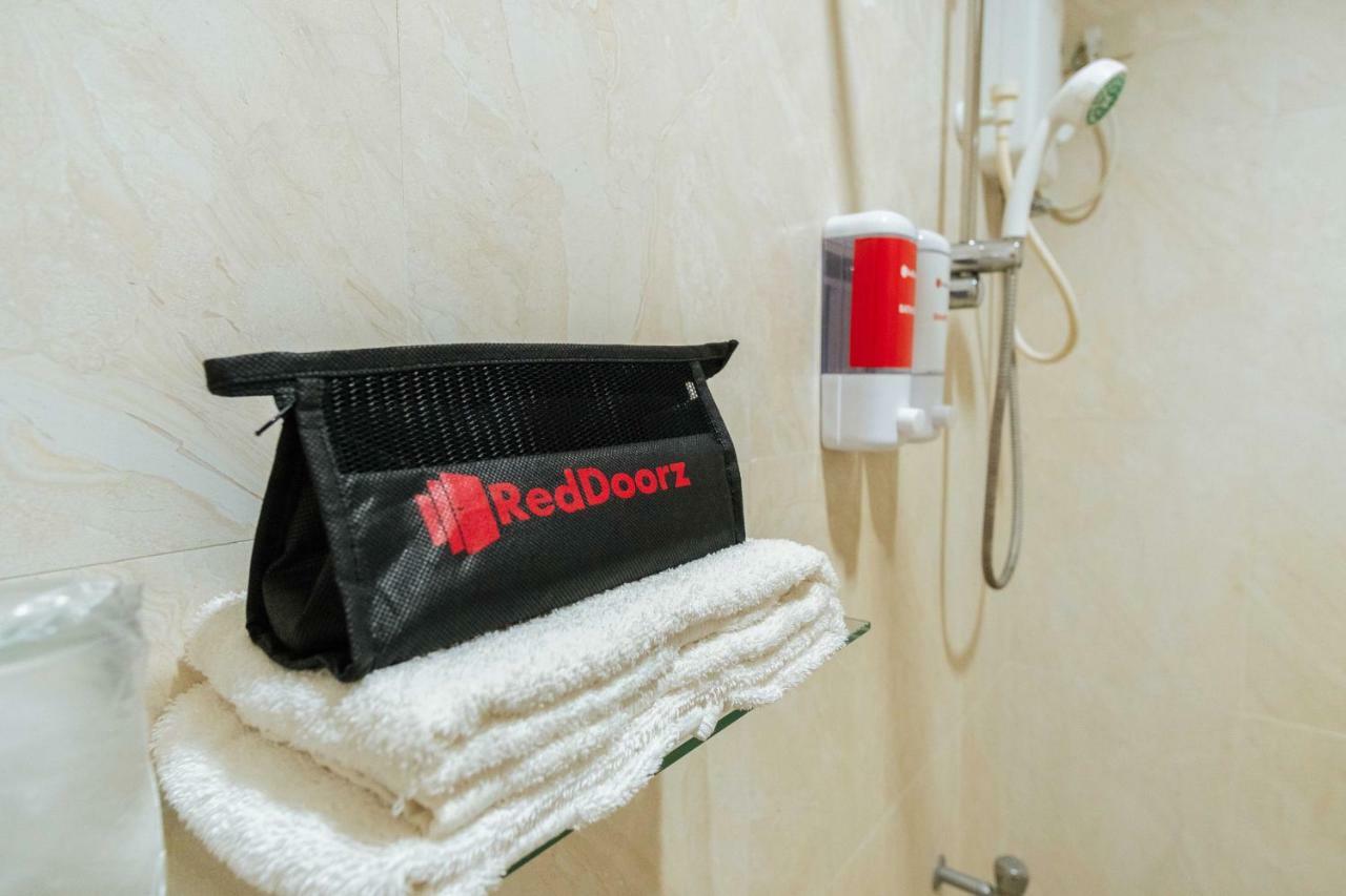 Reddoorz Premium Near Pristine Beach プエルト・プリンセサ エクステリア 写真